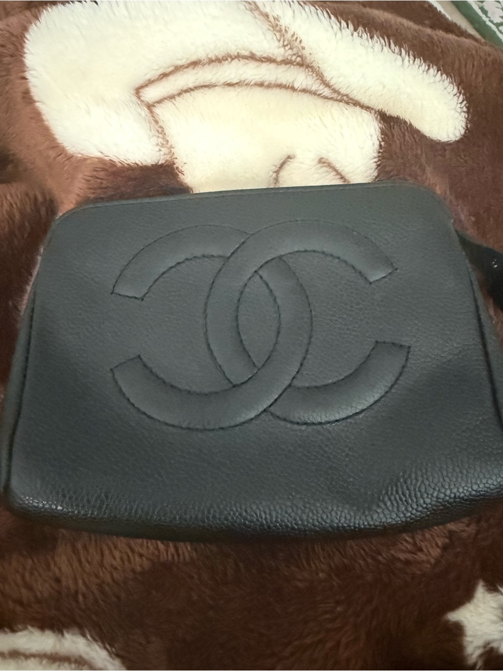 CHANEL Vintage Black Leather Quilted Zip Clutch 🌟🥰
